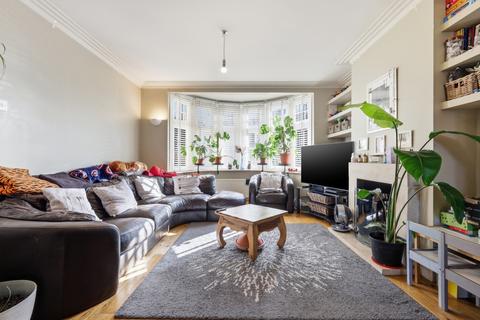 3 bedroom semi-detached house for sale, Goldsmith Road, Friern Barnet N11
