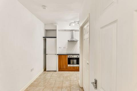 undefined, Goldington Avenue, Bedford MK40