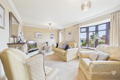 3 bedroom detached house for sale, Alder Grove, Stapenhill