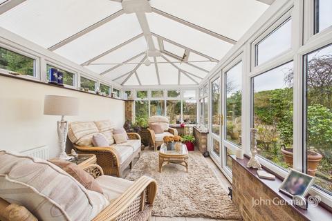 3 bedroom detached house for sale, Alder Grove, Stapenhill
