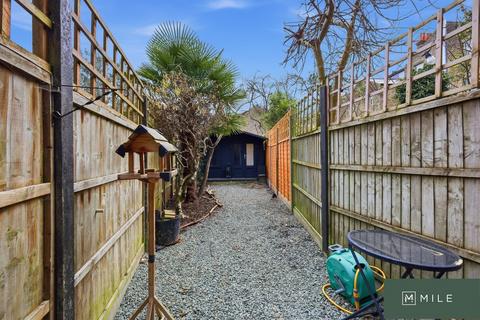 1 bedroom flat for sale, Chevening Road, London NW6