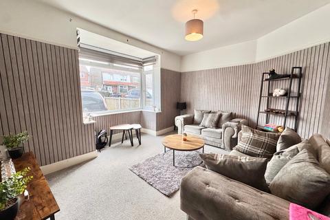 3 bedroom semi-detached house to rent, Invicta Road, Margate, Kent, CT9