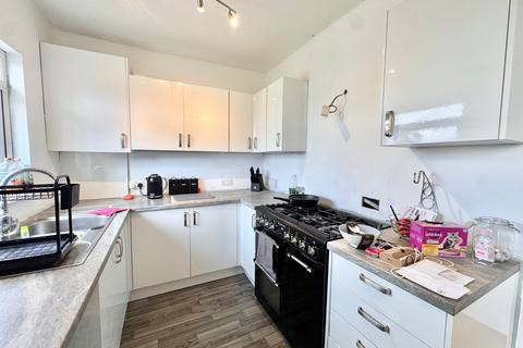 3 bedroom semi-detached house to rent, Invicta Road, Margate, Kent, CT9