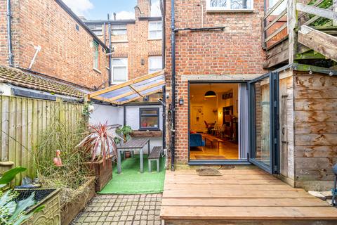 1 bedroom ground floor flat for sale, Harberton Road, Whitehall Park