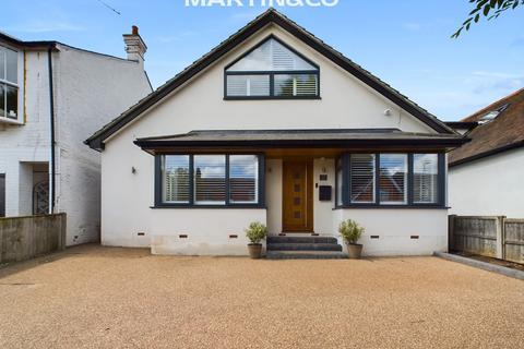 4 bedroom detached house for sale, Easthampstead Road, Wokingham