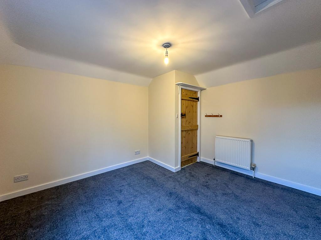 Bedroom 2 (1)