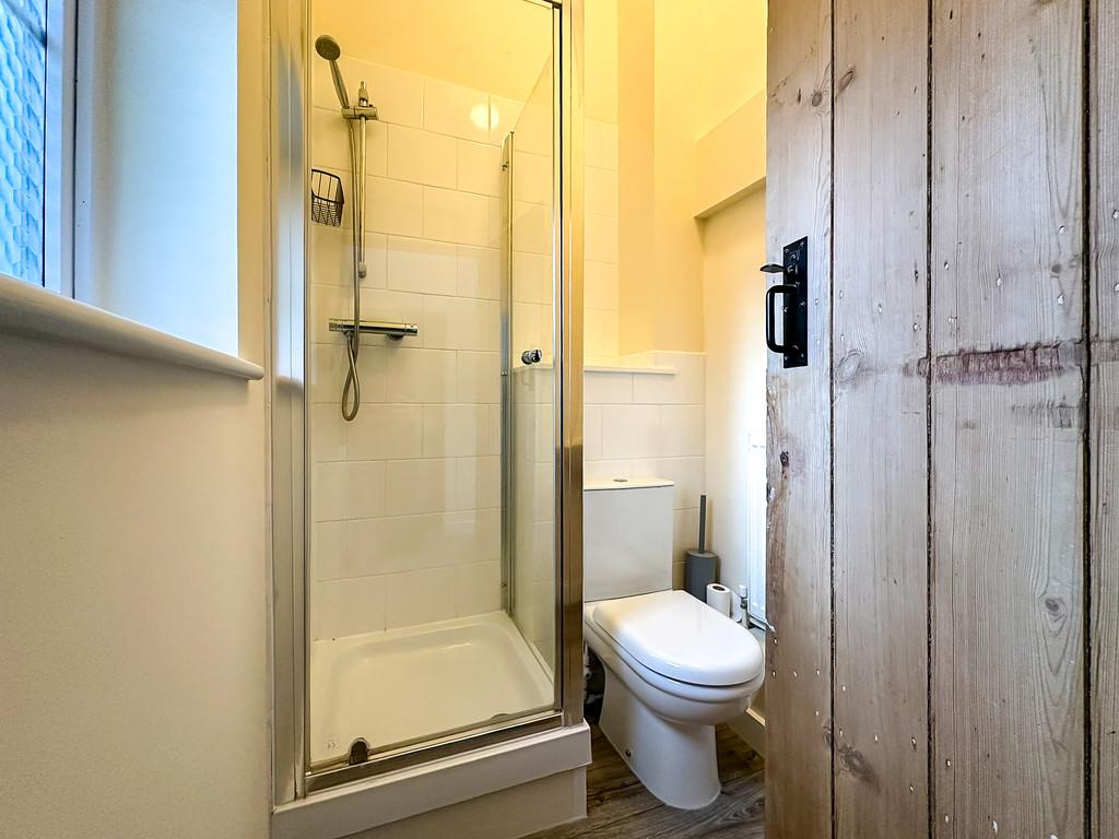 Shower Room (1)