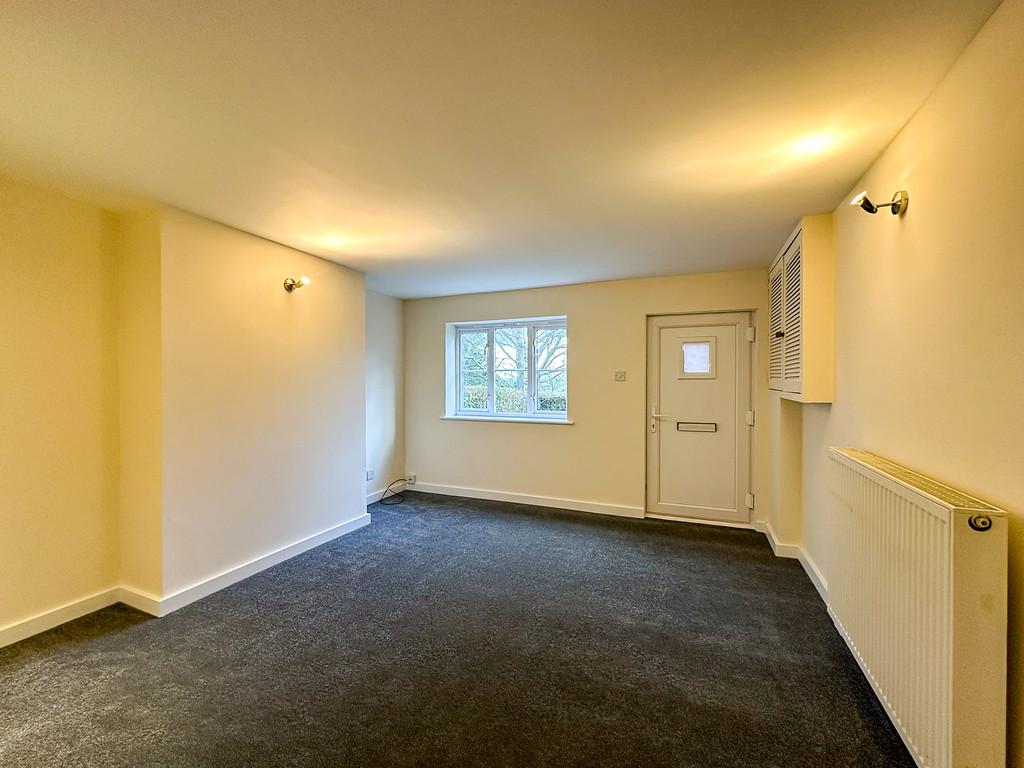 Living Room (3)