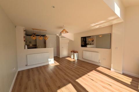 undefined, Armstrongs Fields, Broughton, Aylesbury