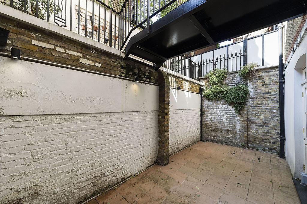 2 at 21 to 23 egerton gardens 360597 patio2 RGB 12