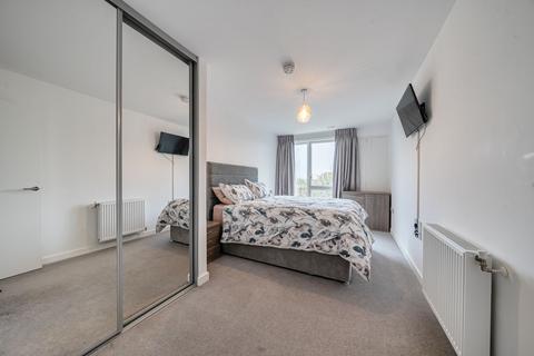 1 bedroom apartment for sale, Artisan Apartments, Montford Place, London, E15