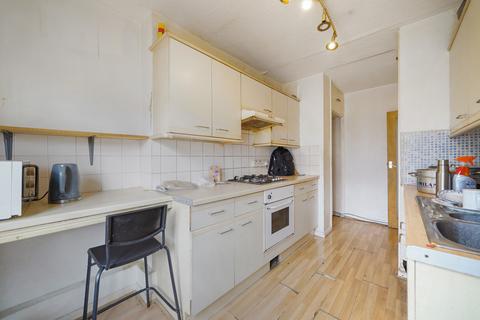 3 bedroom flat for sale, St. Lukes Road, Notting Hill, W11