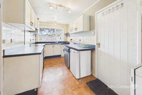 4 bedroom detached house for sale, Cavendish Close, Doveridge