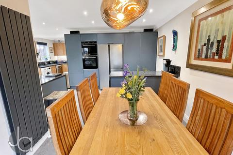 6 bedroom detached house for sale, Maldon Road, Tiptree, Essex