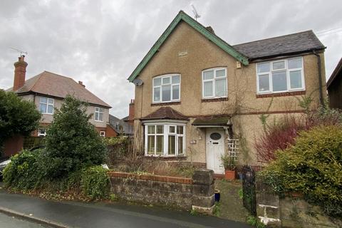 4 bedroom detached house for sale, Alexandra Crescent, Uttoxeter