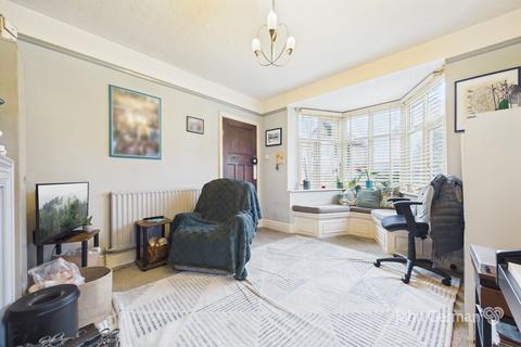 4 bedroom detached house for sale, Alexandra Crescent, Uttoxeter