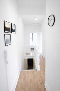 2 bedroom flat to rent, Homerton High Street, London E9