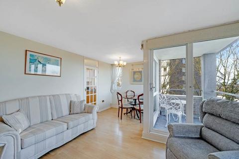 2 bedroom apartment for sale, Kingston Hill, Kingston Upon Thames