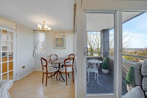 2 bedroom apartment for sale, Kingston Hill, Kingston Upon Thames