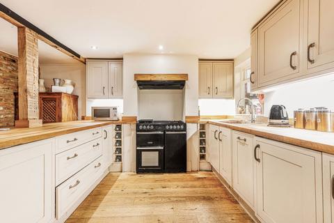 3 bedroom cottage for sale, Mill Green, Hatfield AL9