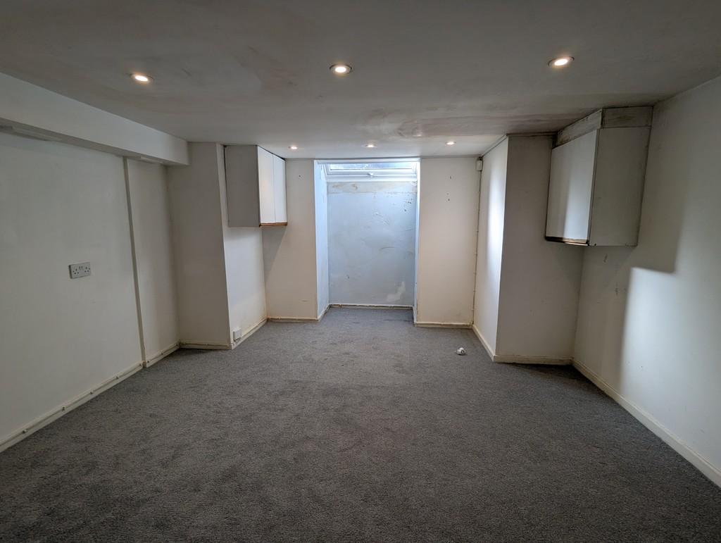 Pxl 20260304 151712847
