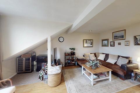 2 bedroom apartment for sale, Finsbury Park Road, London N4
