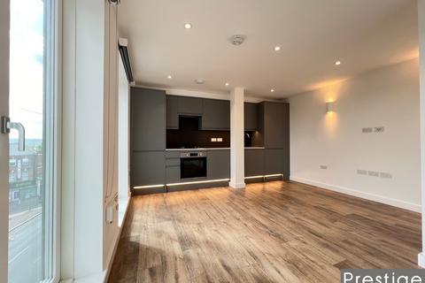 1 bedroom apartment to rent, Brent Street, London NW4
