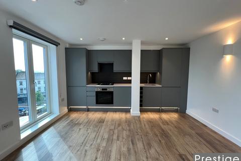 1 bedroom apartment to rent, Brent Street, London NW4