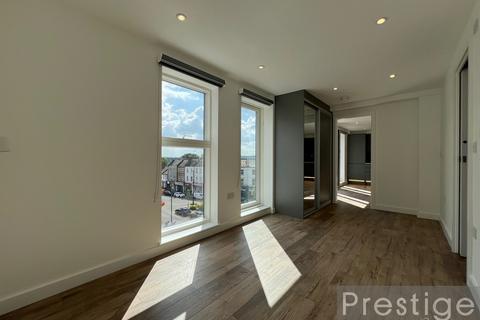 1 bedroom apartment to rent, Brent Street, London NW4