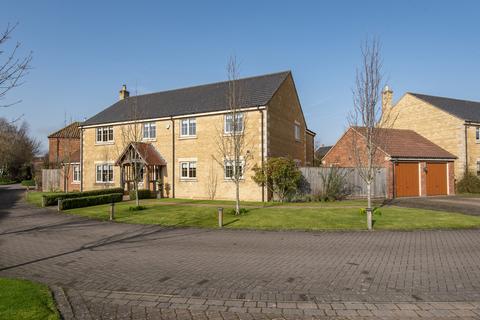 5 bedroom detached house for sale, Clarks Close, Morton, Bourne