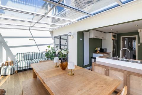 3 bedroom terraced house for sale, Leslie Road, Pixham, Dorking