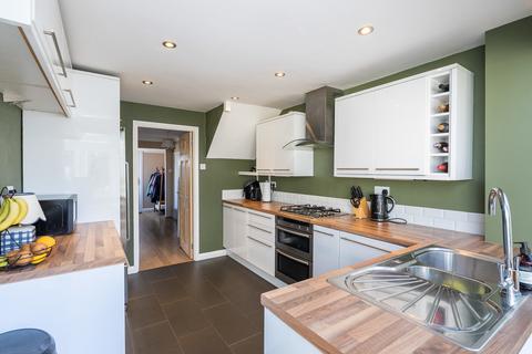 3 bedroom terraced house for sale, Leslie Road, Pixham, Dorking