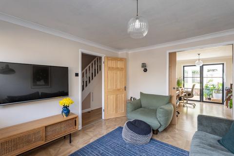 3 bedroom terraced house for sale, Leslie Road, Pixham, Dorking