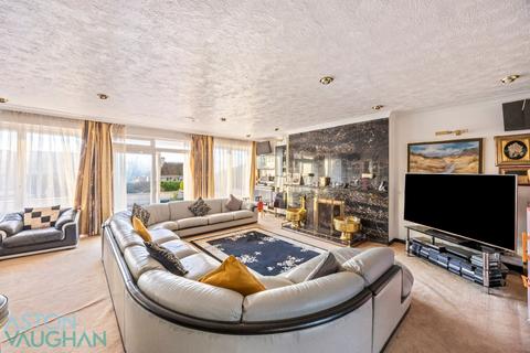4 bedroom detached house for sale, The Cliff, Brighton BN2