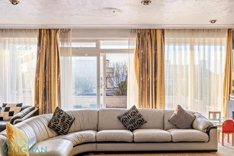 4 bedroom detached house for sale, The Cliff, Brighton BN2