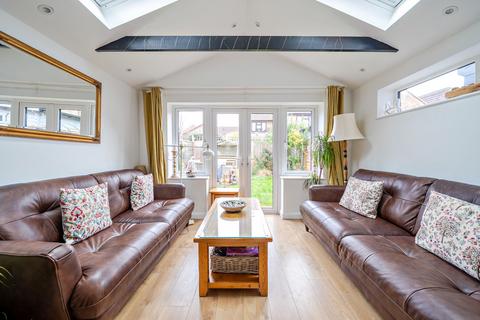 3 bedroom semi-detached house for sale, Tythebarn Close, Burpham