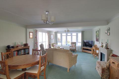 3 bedroom detached bungalow for sale, Broom Close, Eastbourne BN22
