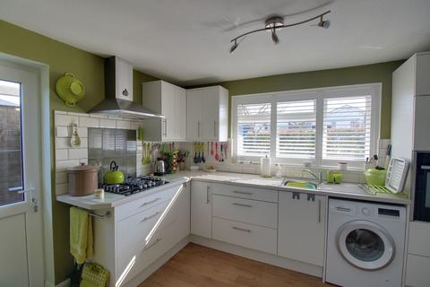 3 bedroom detached bungalow for sale, Broom Close, Eastbourne BN22