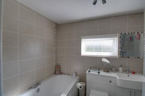 3 bedroom detached bungalow for sale, Broom Close, Eastbourne BN22