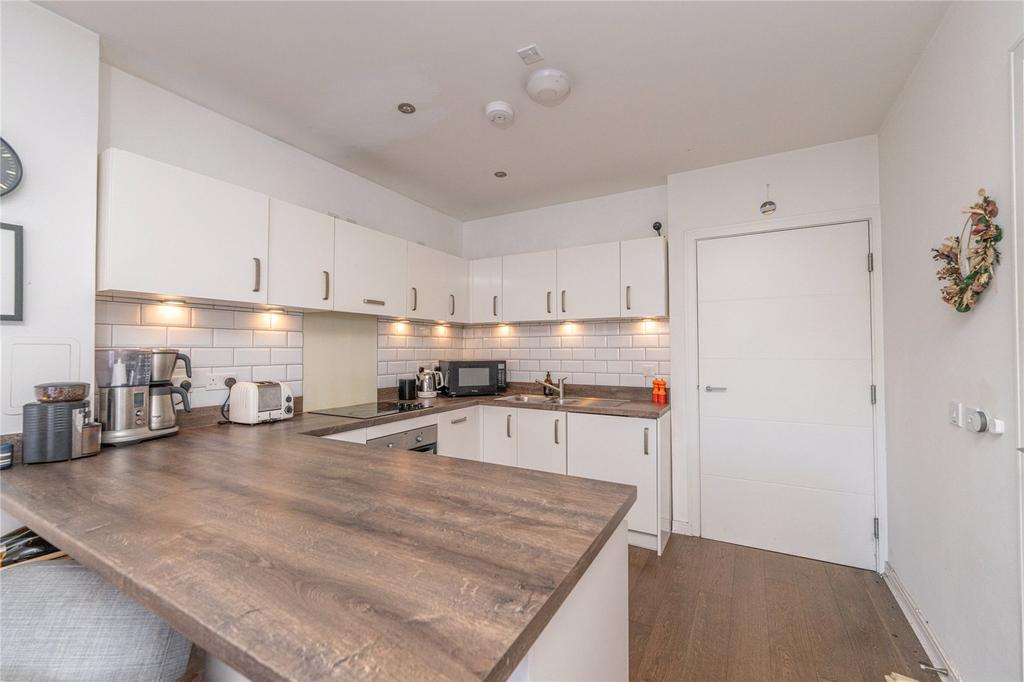 Kitchen Alt