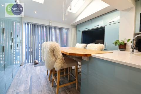 4 bedroom detached house for sale, Orchard Close, Mexborough S64