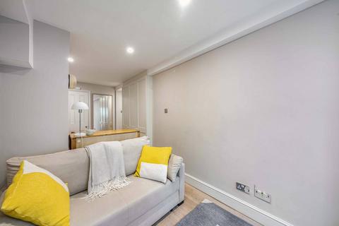 2 bedroom flat to rent, Cumberland Street, Pimlico, London, SW1V