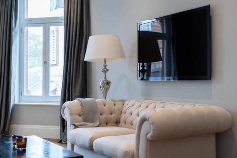 2 bedroom flat to rent, South Audley Street, Mayfair, London, W1K