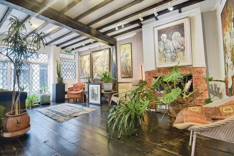 3 bedroom terraced house for sale, Lion Street, Rye TN31