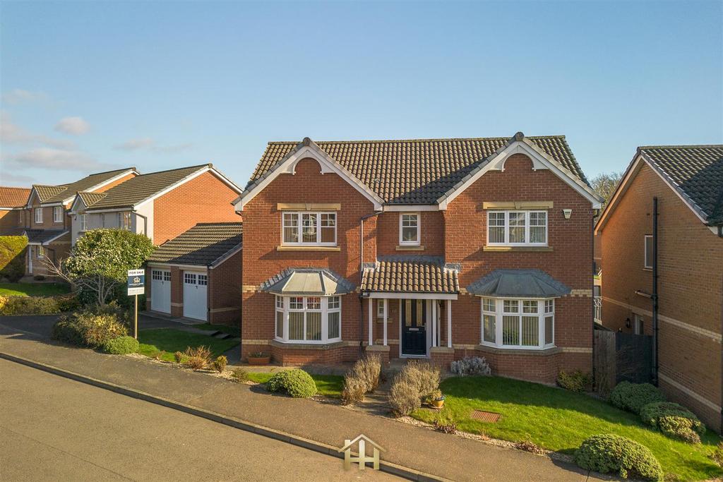 21 COLIN GIBSON DRIVE DD5 4 HA 030326 EDIT (48 of 5