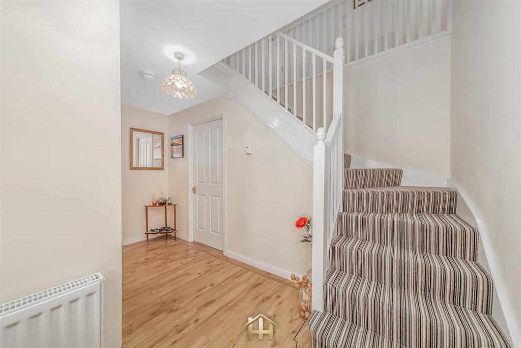 21 COLIN GIBSON DRIVE DD5 4 HA 030326 EDIT (36 of 5