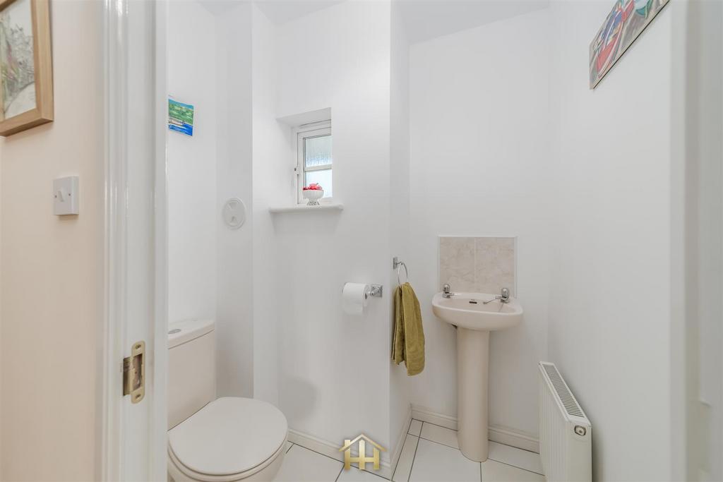 21 COLIN GIBSON DRIVE DD5 4 HA 030326 EDIT (17 of 5