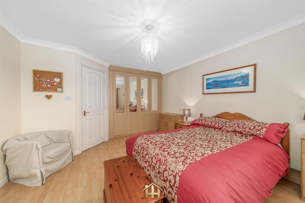 21 COLIN GIBSON DRIVE DD5 4 HA 030326 EDIT (34 of 5