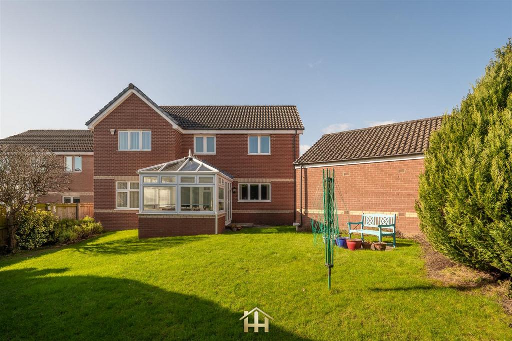 21 COLIN GIBSON DRIVE DD5 4 HA 030326 EDIT (44 of 5