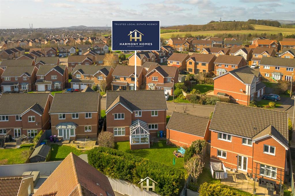 21 COLIN GIBSON DRIVE DD5 4 HA 030326 EDIT (51 of 5